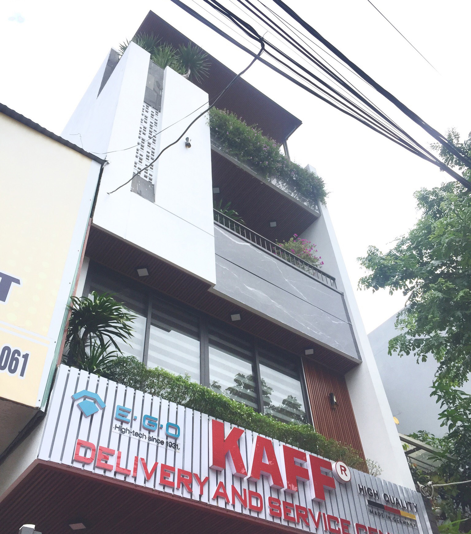 NHÀ Ở KẾT HỢP VĂN PHÒNG LÀM VIỆC